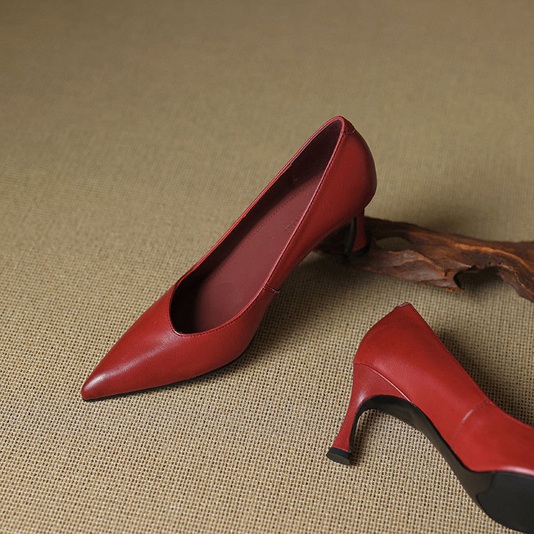 Tacones Aurea de cuero genuino con punta fina