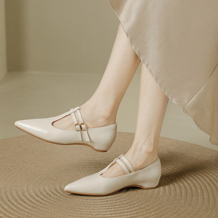 Tacones de cuero con doble tira en T Olara