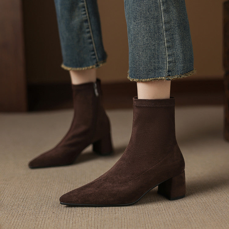 Botins Odette em Camurça Genuína