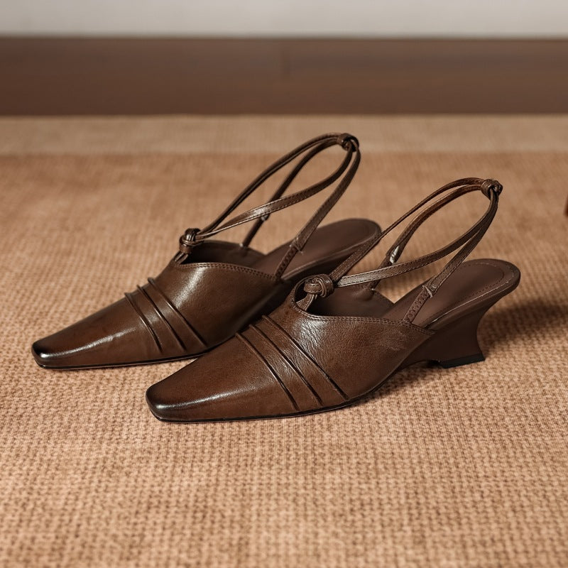 Enola Slingback-hakken van echt leer met cross-overband
