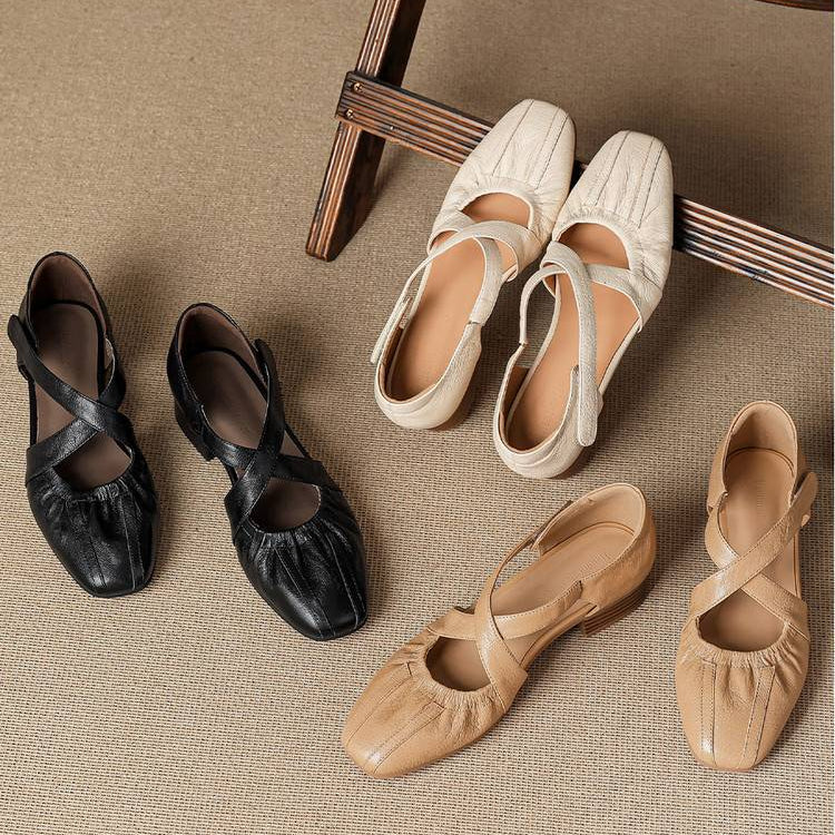 Chaussures plates Odie en cuir véritable à bride croisée