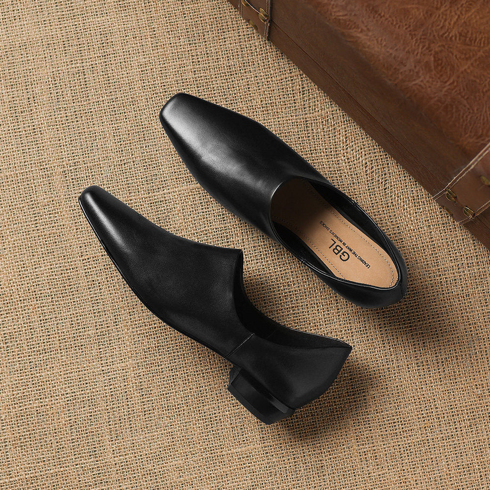 Sapatos de pele genuína Lirena