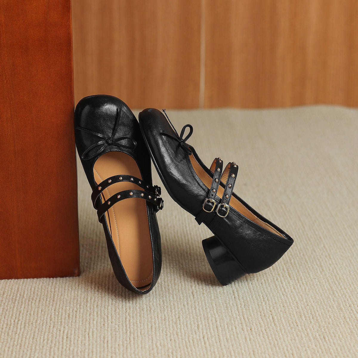 Alba Mary Jane-pumps van echt leer met studs