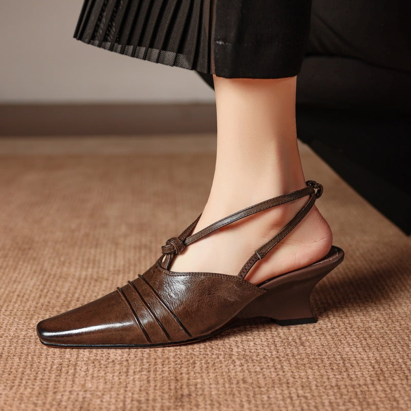 Enola Slingback-hakken van echt leer met cross-overband