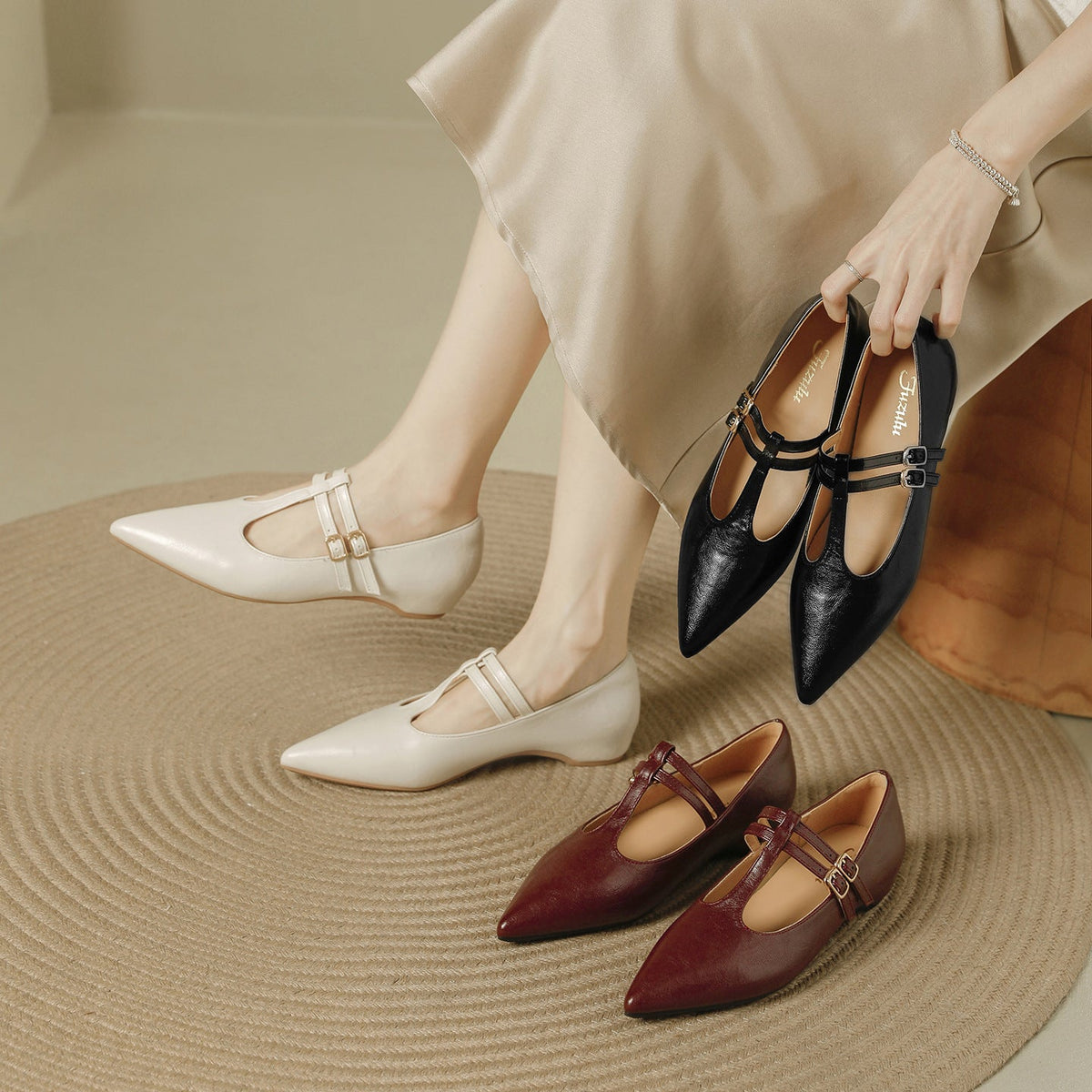 Tacones de cuero con doble tira en T Olara