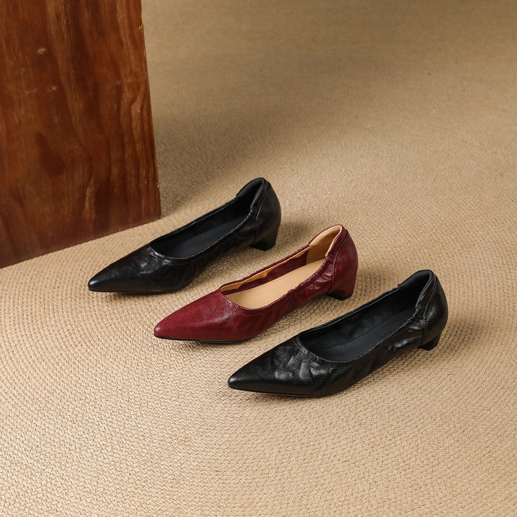 Tacones Cela de cuero genuino con punta fina