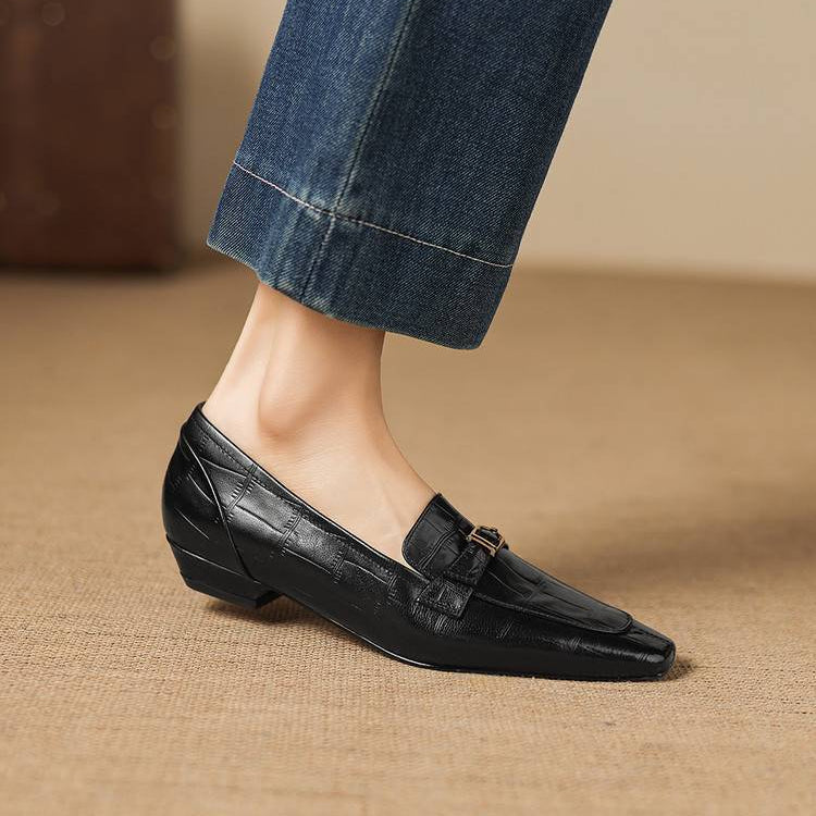 Mocassins Nivan em pele genuína com tira de cinto