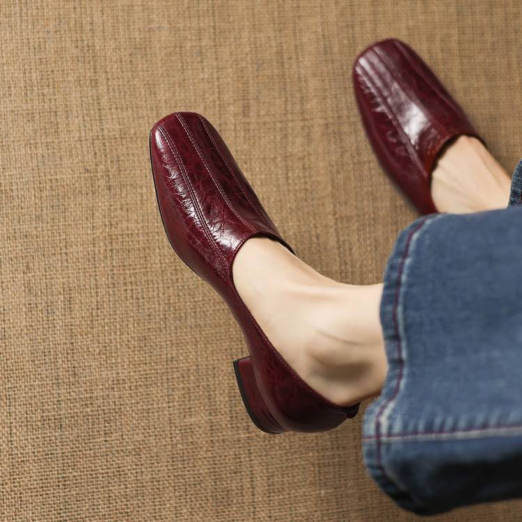 Dorsa pumps i ægte krøllet læder