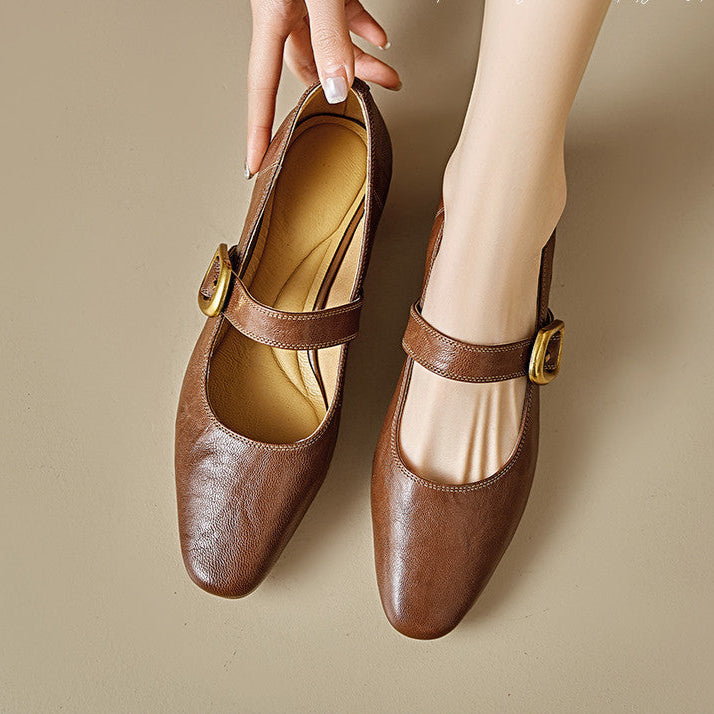 Minara pumps i äkta läder