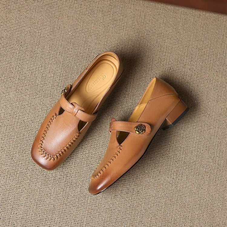 Zapatos de tacón Krea de piel auténtica con costuras de látigo y tira en T