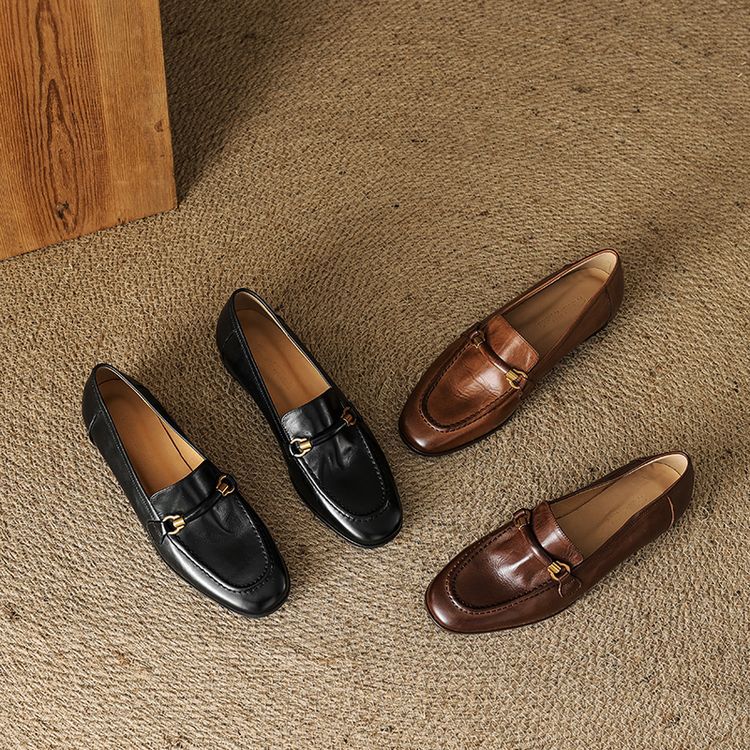 Belira loafers i äkta läder