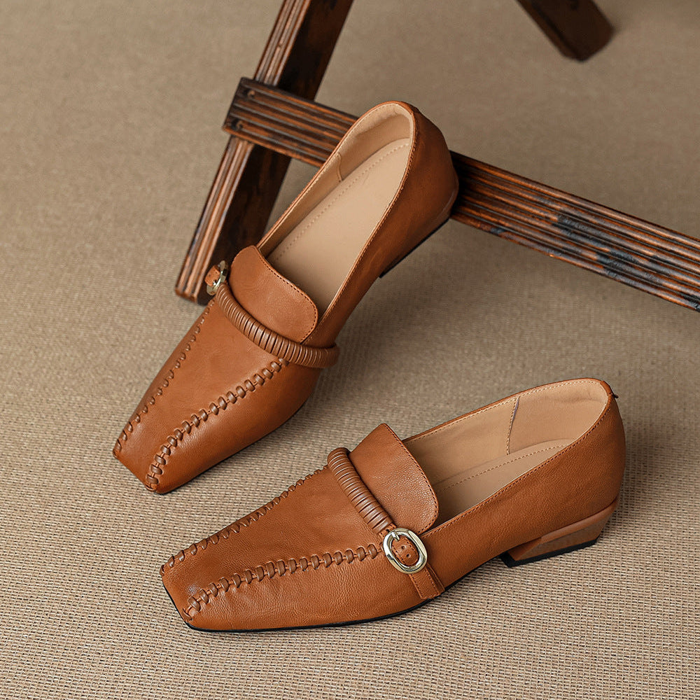 Deyla loafers i äkta läder med spänne och rem