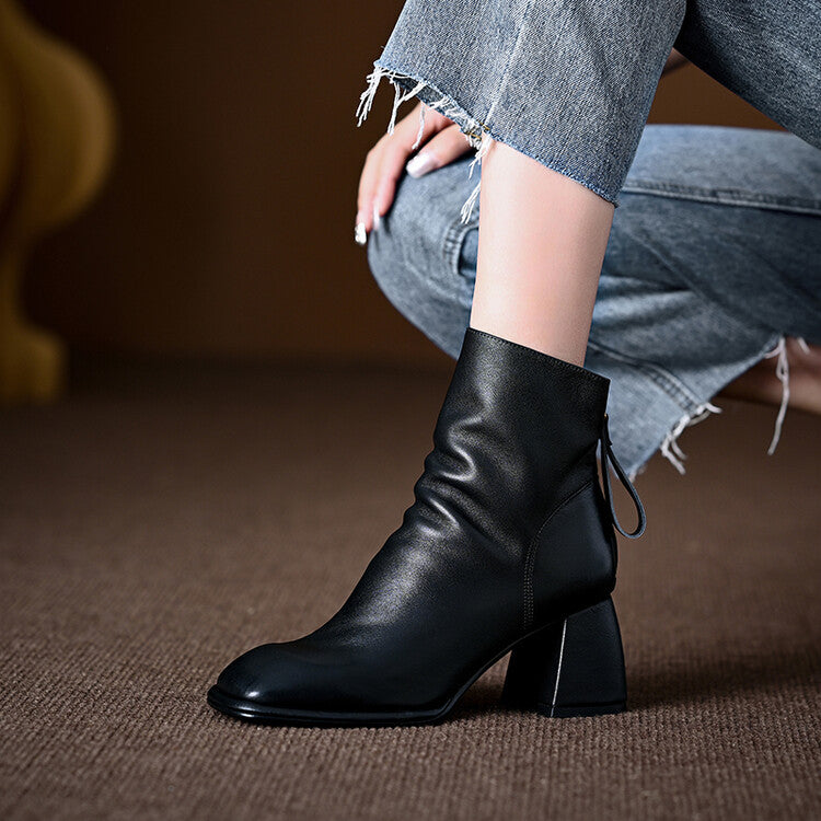 Botas Livia em pele genuína