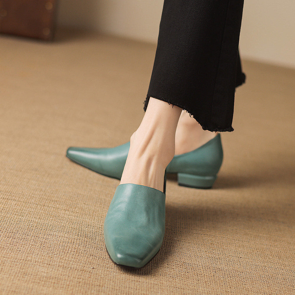 Sapatos de pele genuína Lirena