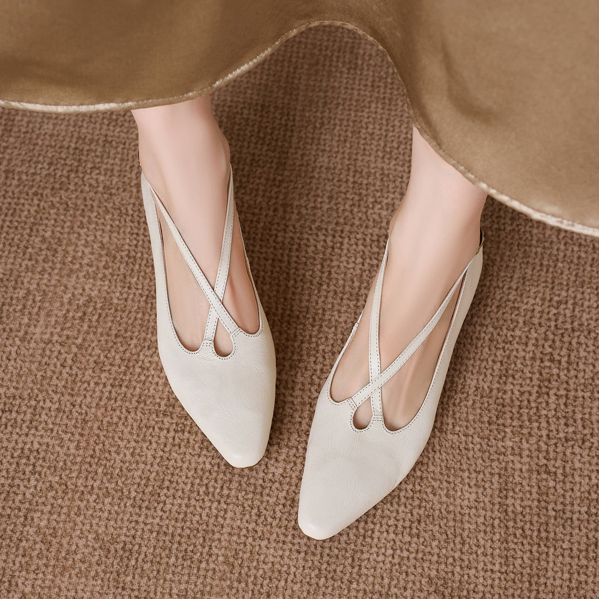 Zapatos planos Ciela de cuero genuino con tiras cruzadas