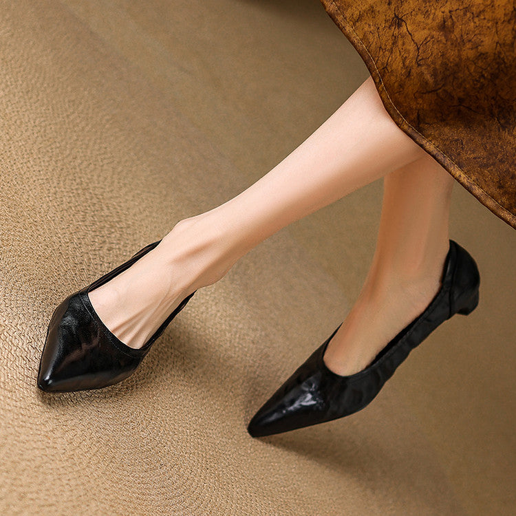 Tacones Cela de cuero genuino con punta fina