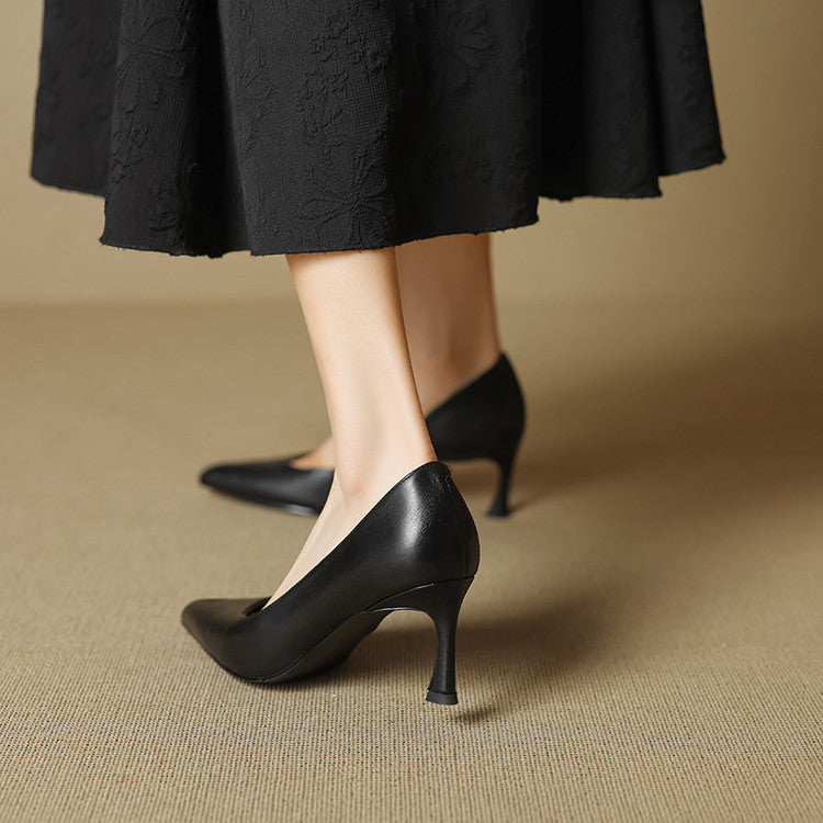 Tacones Aurea de cuero genuino con punta fina