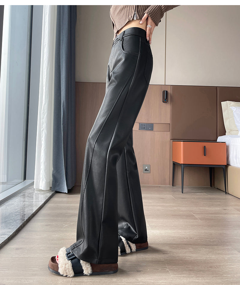 Roxanne Lederhose