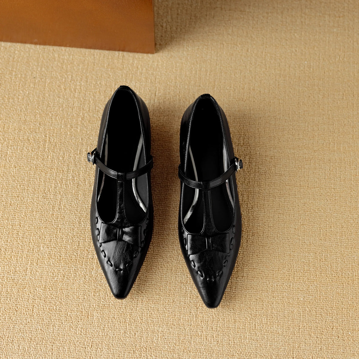 Tiara pumps i äkta läder