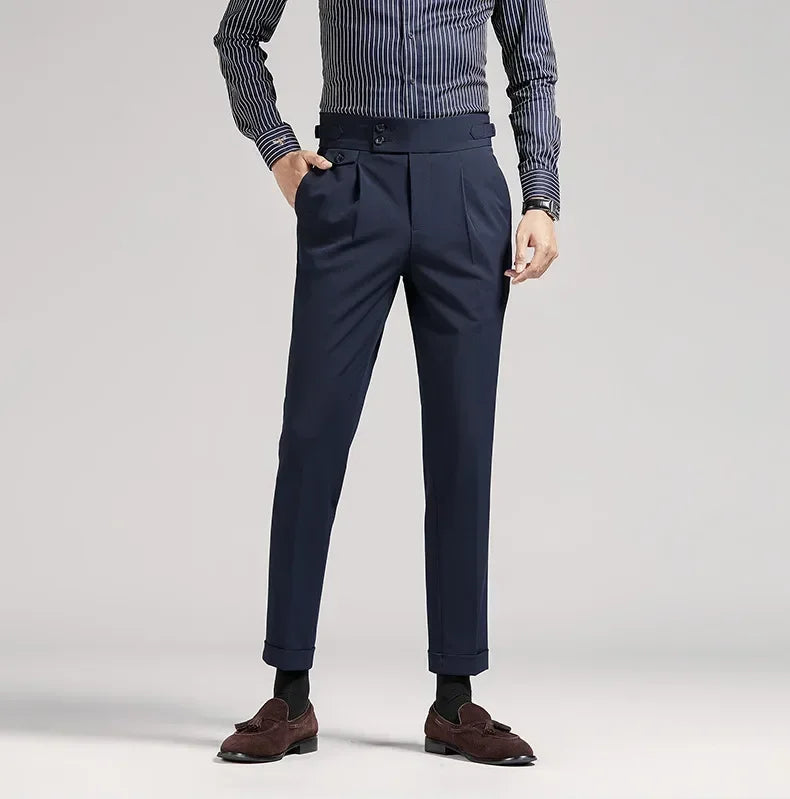 Pantaloni a pieghe Old Money