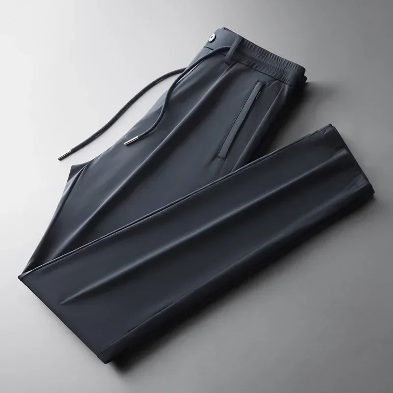 Noam-Hose
