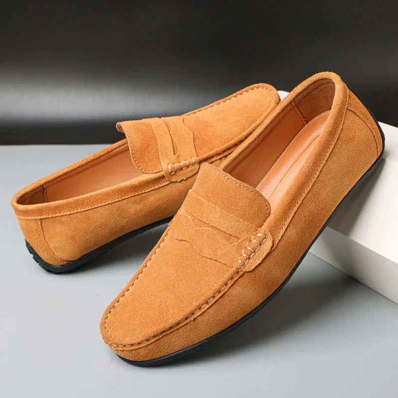 Mocassins Gildron em Camurça Genuína