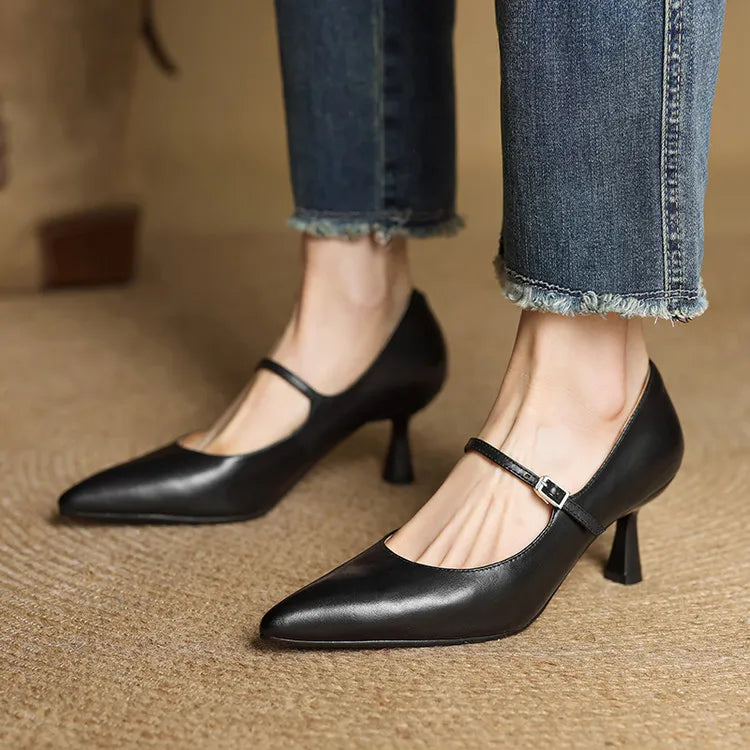 Selene pumps i äkta läder