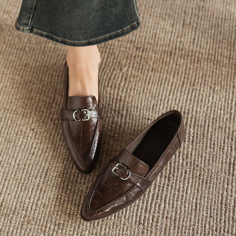 Mocassins Nova en cuir véritable à bout pointu