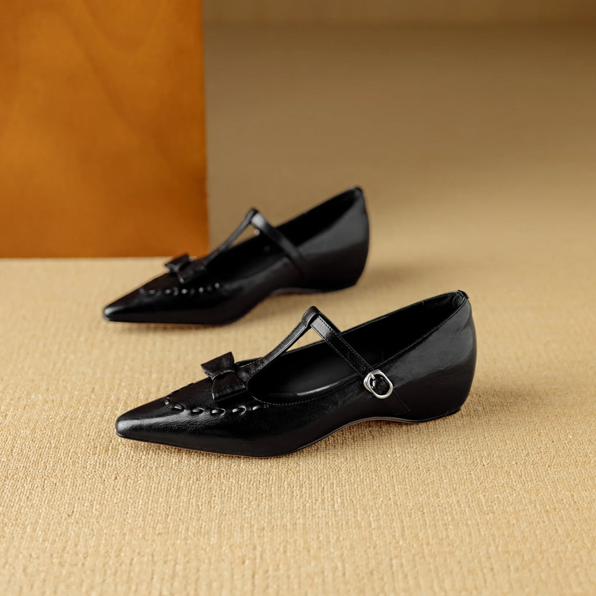 Tiara pumps i äkta läder