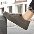 Chaussure en cuir velours