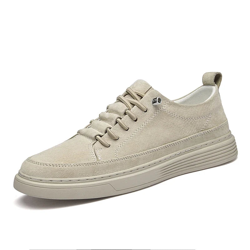 Chaussure en cuir velours