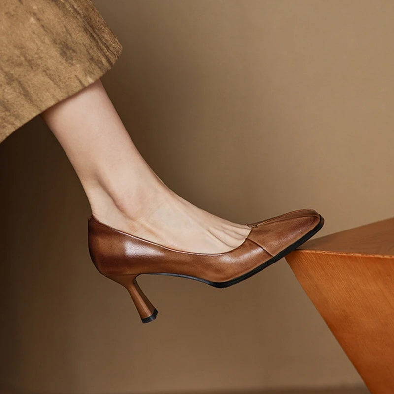 AMBER GENUINE LEATHER HEELS