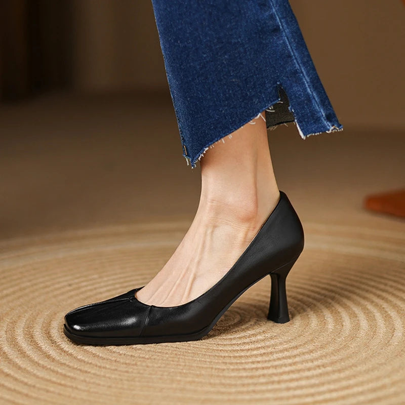 AMBER GENUINE LEATHER HEELS
