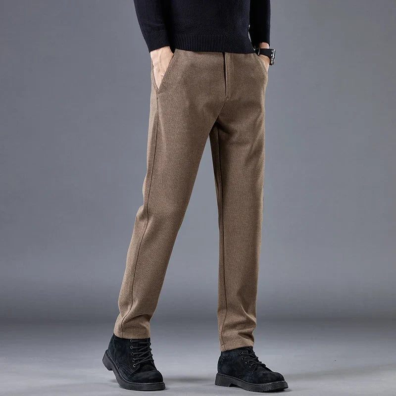 Pantalon ajusté au contour