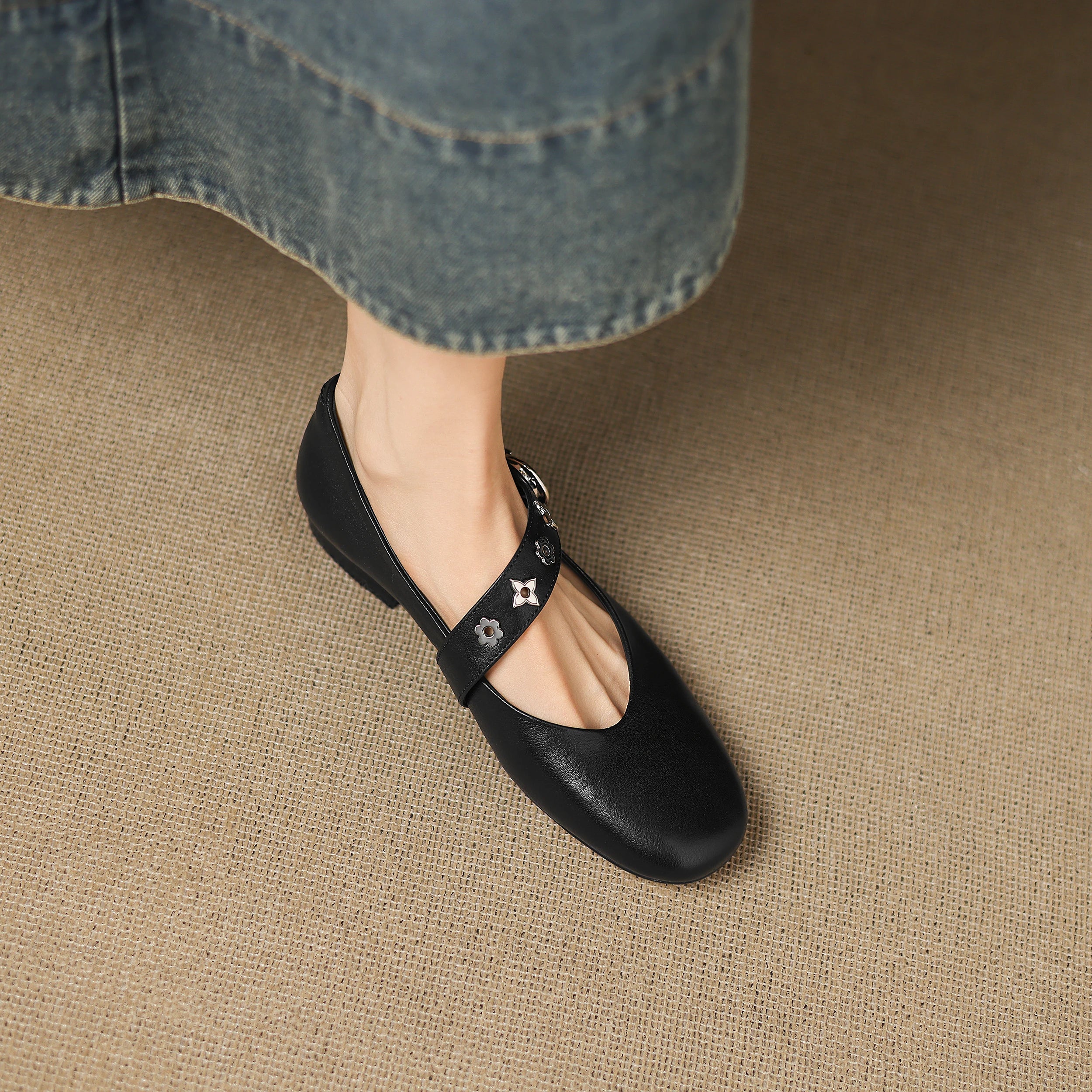 OPHIRA GENUINE LEATHER FLATS