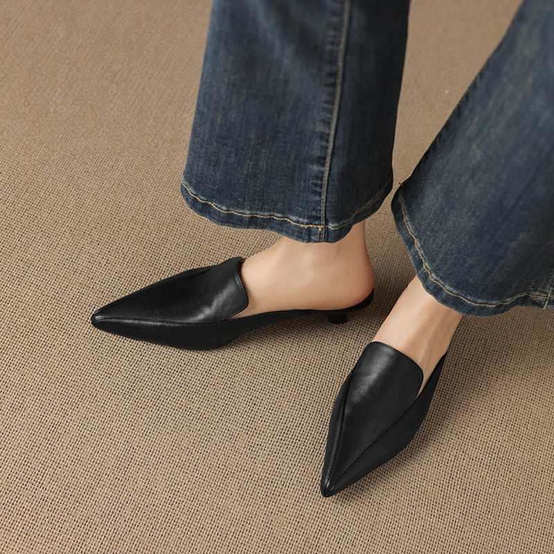 Mules Cloe en cuir véritable à bout pointu