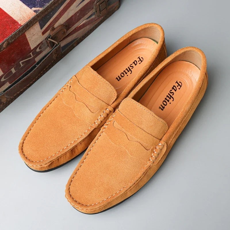 Mocassins Gildron em Camurça Genuína
