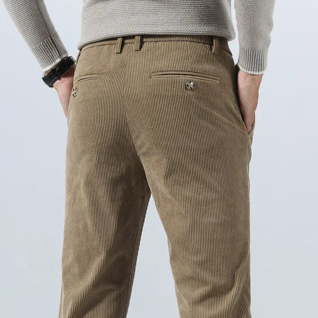 Calças de Veludo Cotelhado Slim Fit
