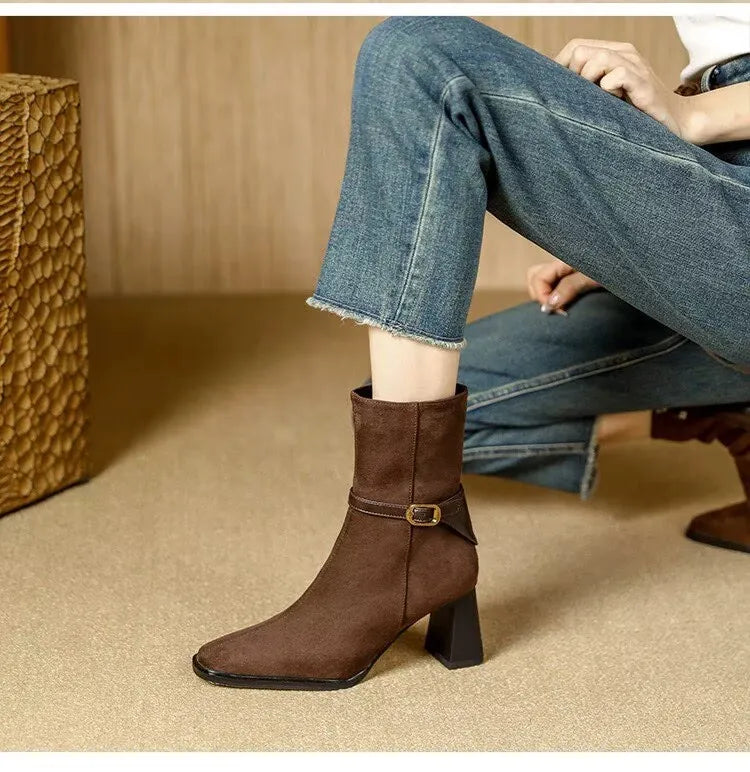 BOTAS COM TIRA BELLAVERE