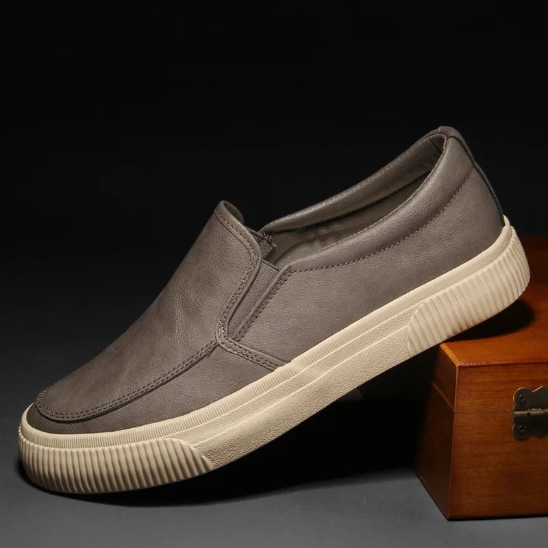 Mocassins Enzo em pele