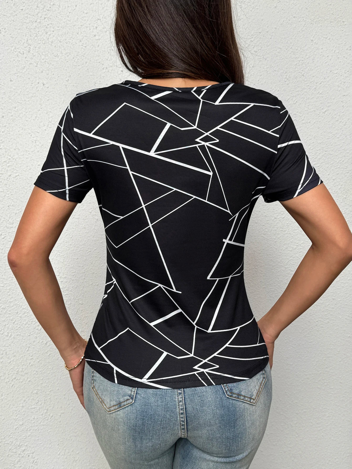 ESME GEOMETRIC CUTOUT TOP