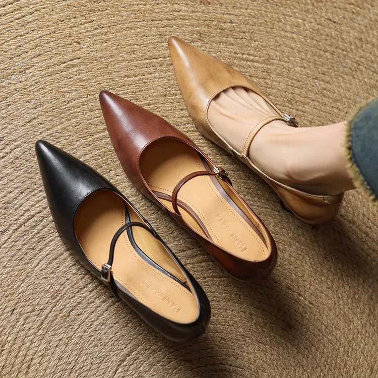 Selene pumps i äkta läder