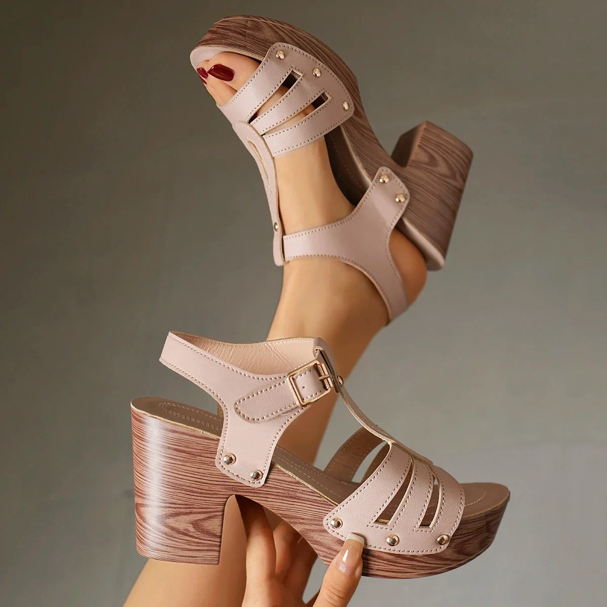 Leona Sandaler