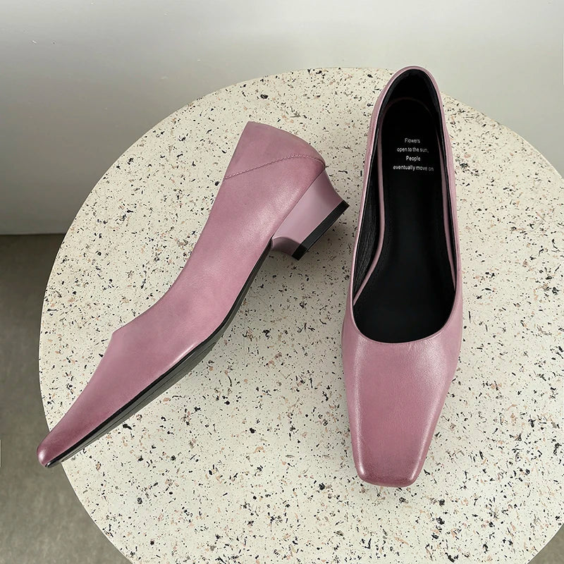 Nicole pumps i äkta läder