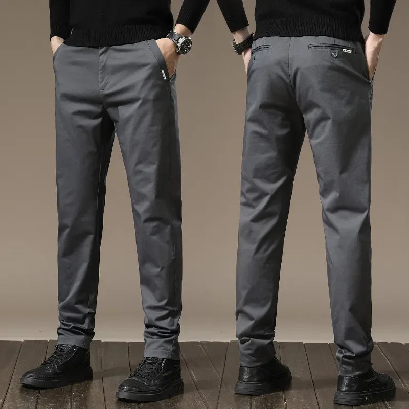 Pantaloni slim fit in puro cotone