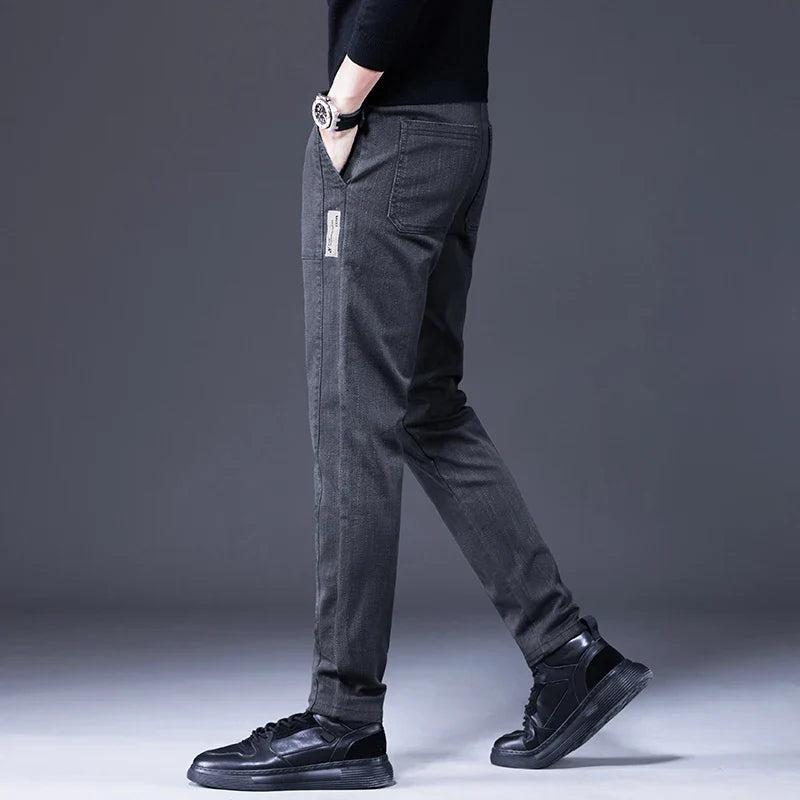 Pantaloni dal taglio slim