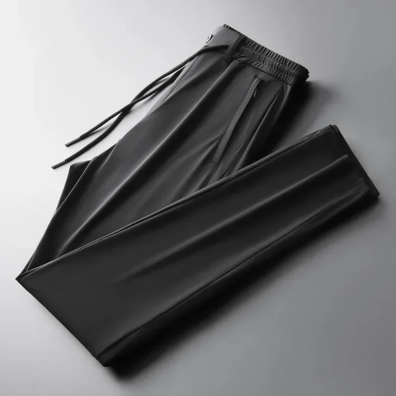 Noam-Hose