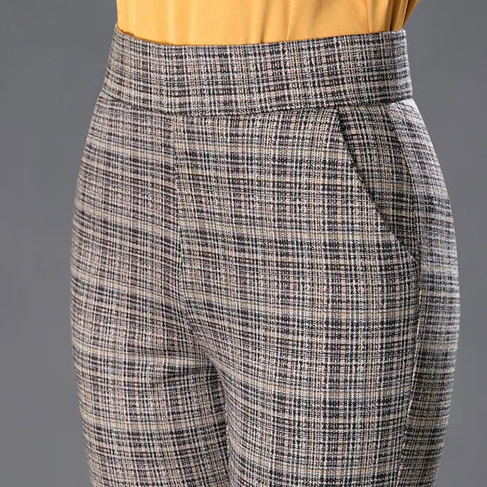 Pantalon à carreaux Elara