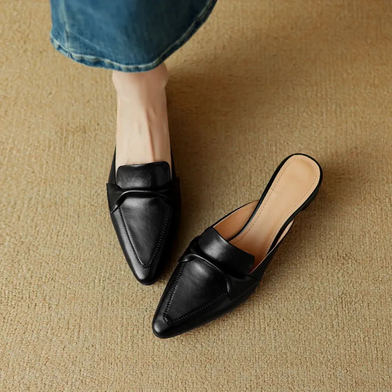 Adele Leder-Pantolette