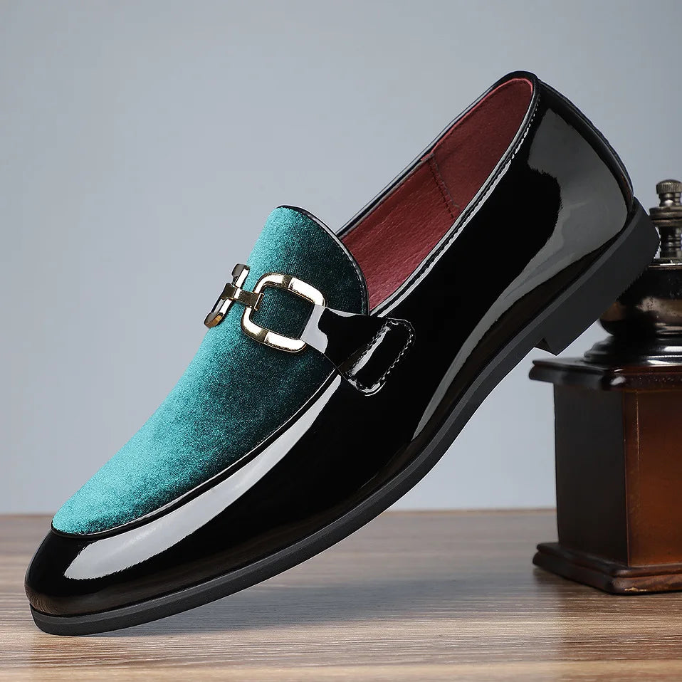 Zapatos de cuero elegantes